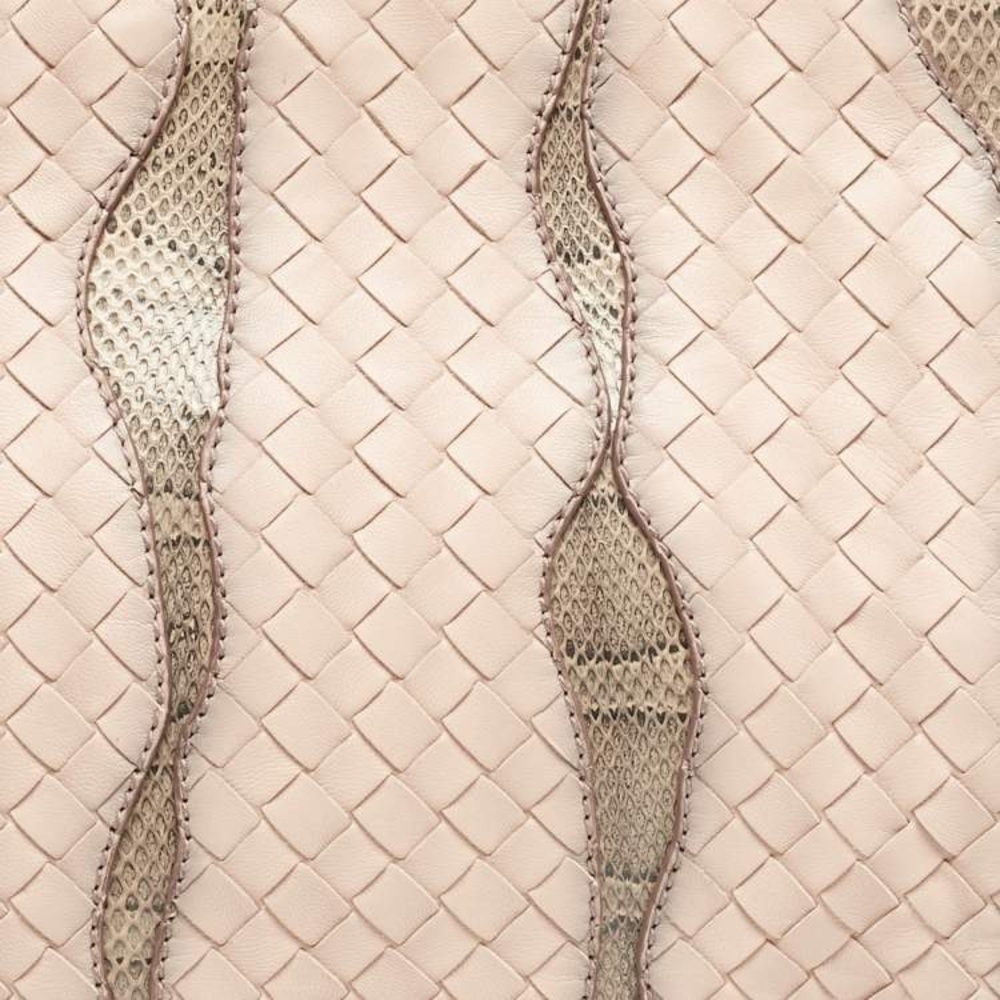 ❤️Authentic Bottega Veneta Salmon/Beige Intrecciato Leather and Snakeskin Tote❤️ - Picture 5 of 12